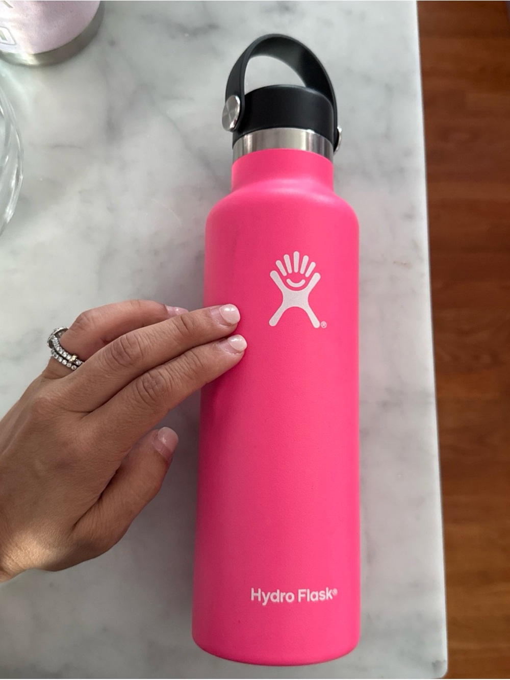 Hydro Flask 21 Oz Standard Mouth w/ Flex Cap Flamingo Pink (2017)